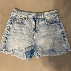 light wash jean shorts.